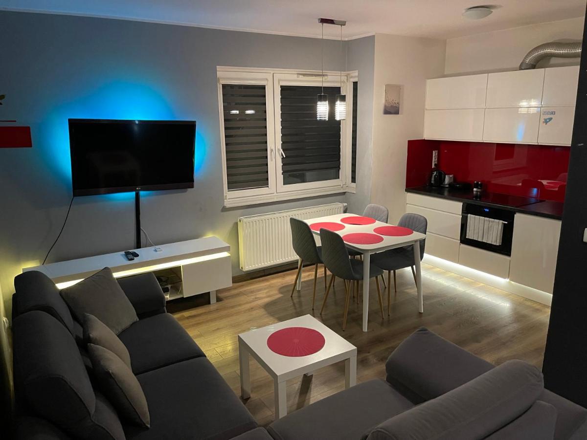 Gdynia Apartament 42 M Z Miejscem W Garazu Z Winda Blisko Centrum I Morza Exterior photo